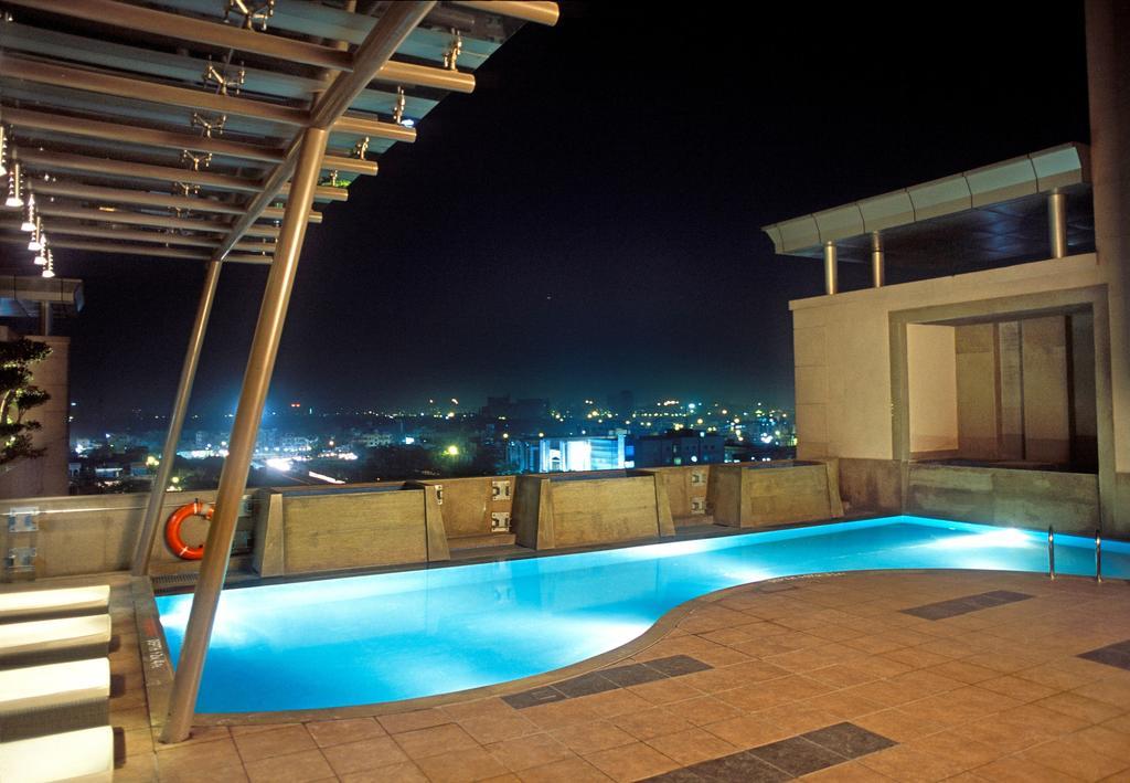 Radisson Noida Hotel Exterior photo